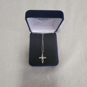 Montana Silvet necklace with cross